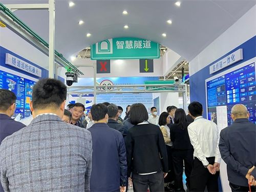 展會現場丨共赴一場思想與技術的交通盛宴，榮獲年度最佳產品獎